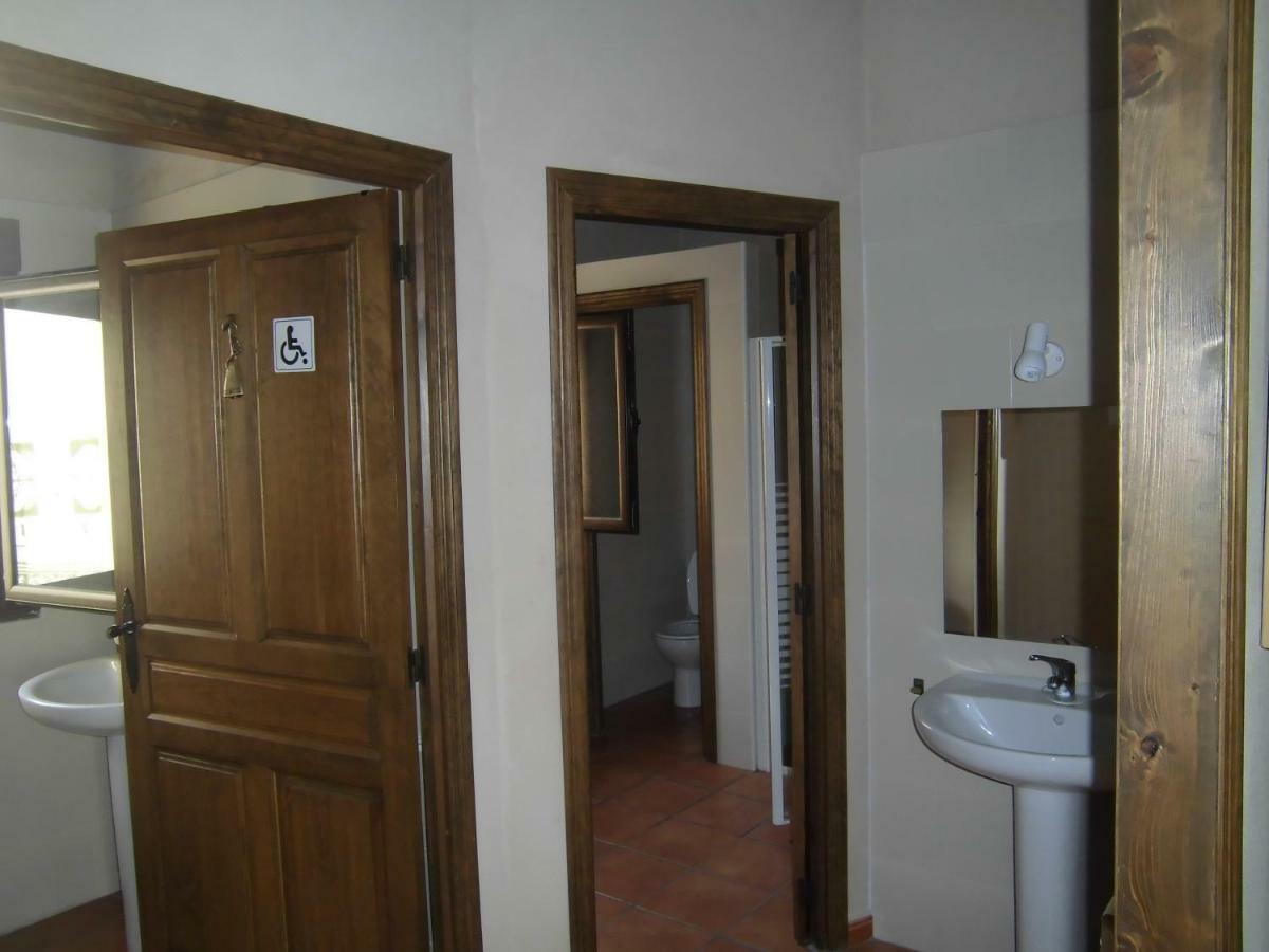 Albergue Turistico Las Eras Barcial del Barco Bagian luar foto