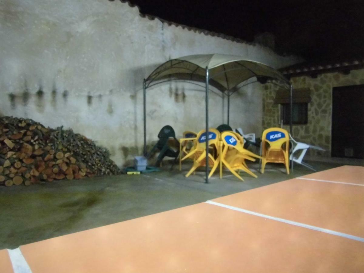 Albergue Turistico Las Eras Barcial del Barco Bagian luar foto