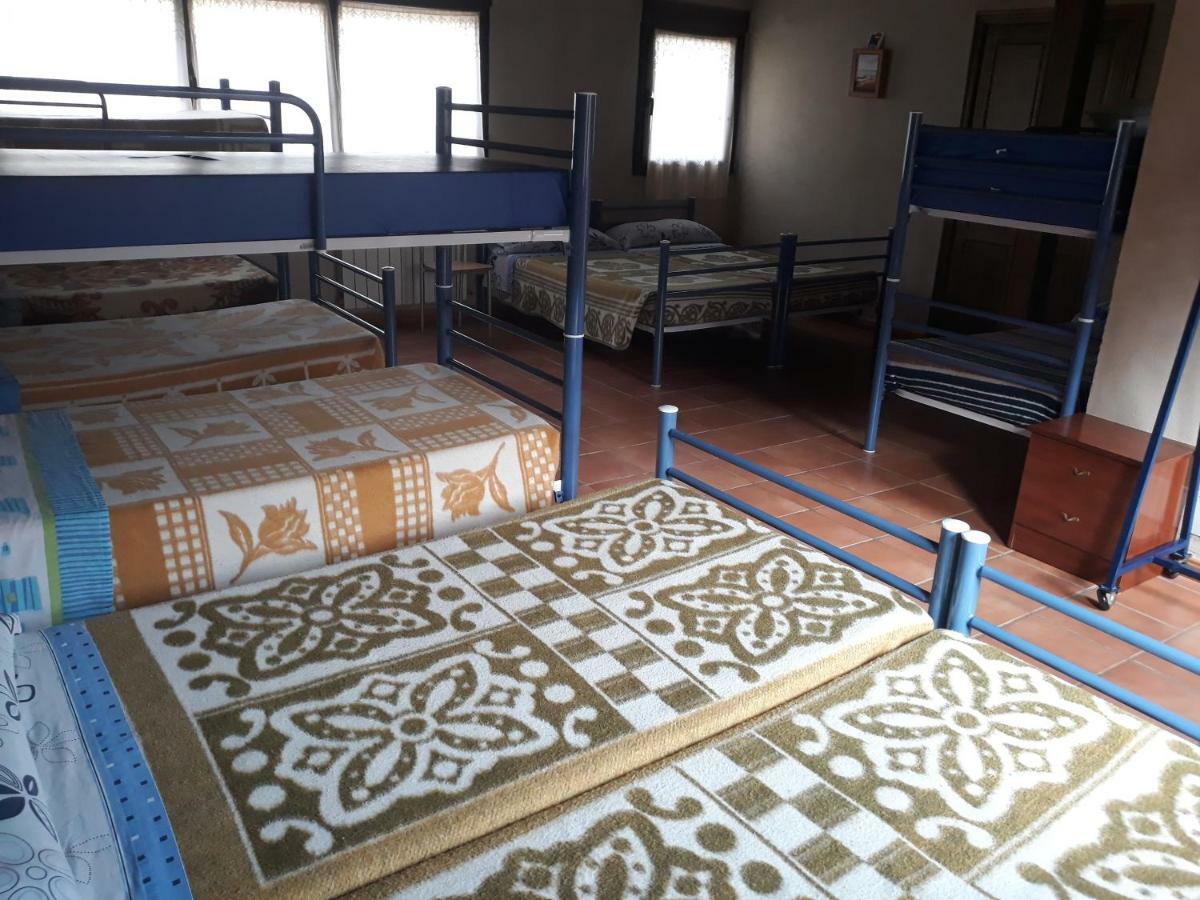 Albergue Turistico Las Eras Barcial del Barco Bagian luar foto